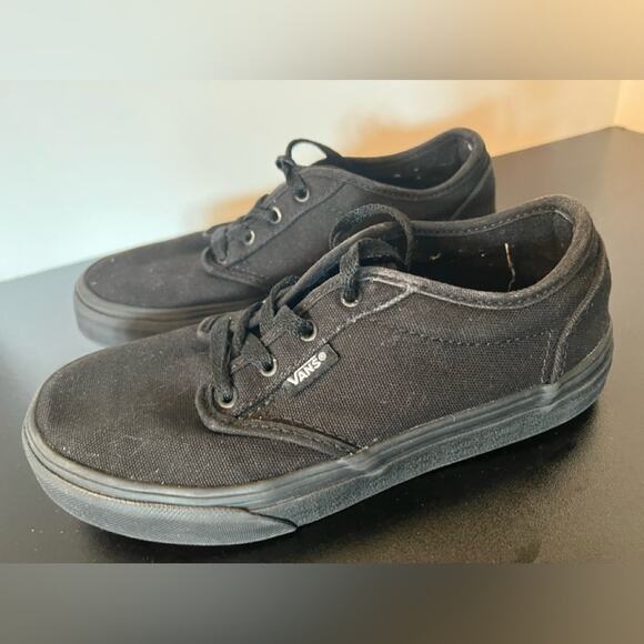 VANS BOYS SNEAKER SIZE 3 - Picture 1 of 5